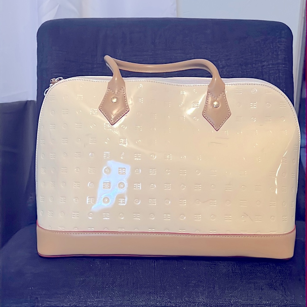 White Arcadia purse